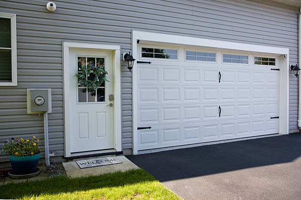 24/7 Emergency Garage Door Installation experts in White Horse, NJ